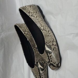 Steve Madden snakeskin print square toe classic ballet flats size 10 brand new‎